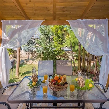 Garden Star Villa